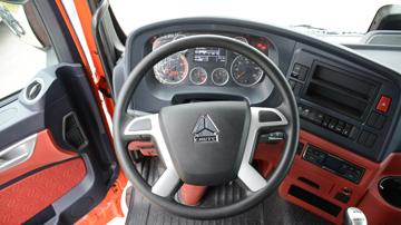 �й����� HOWO TX7�ؿ� 460���� 6X4 ǣ����(�߶�)(����)ͼƬ