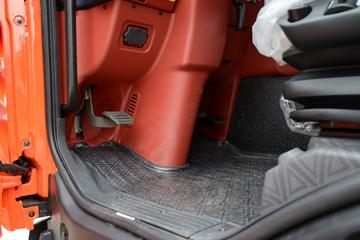 �й����� HOWO TX7�ؿ� 460���� 6X4 ǣ����(�߶�)(����)ͼƬ