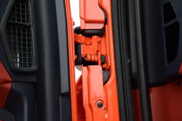 �й����� HOWO TX7�ؿ� 460���� 6X4 ǣ����(�߶�)(����)ͼƬ