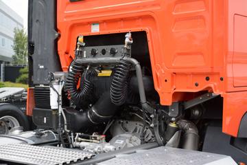 �й����� HOWO TX7�ؿ� 460���� 6X4 ǣ����(�߶�)(����)ͼƬ