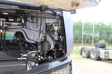 �й����� HOWO Max�ؿ� 460���� 6X4 LNGǣ����(����)(ZZ4257V424KF1L)ͼƬ