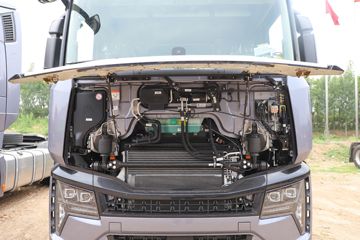 �й����� HOWO Max�ؿ� 460���� 6X4 LNGǣ����(����)(ZZ4257V424KF1L)ͼƬ