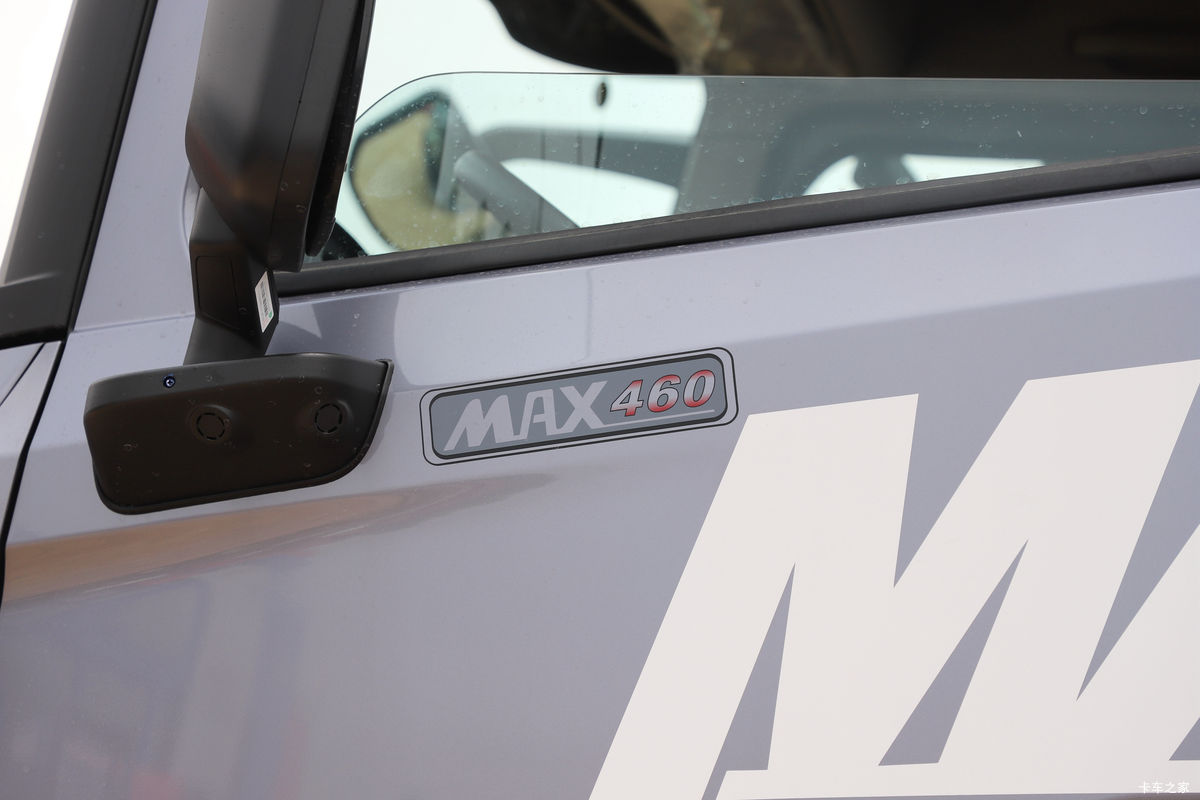 �й����� HOWO Max�ؿ� 460���� 6X4 LNGǣ����(����)���                                                