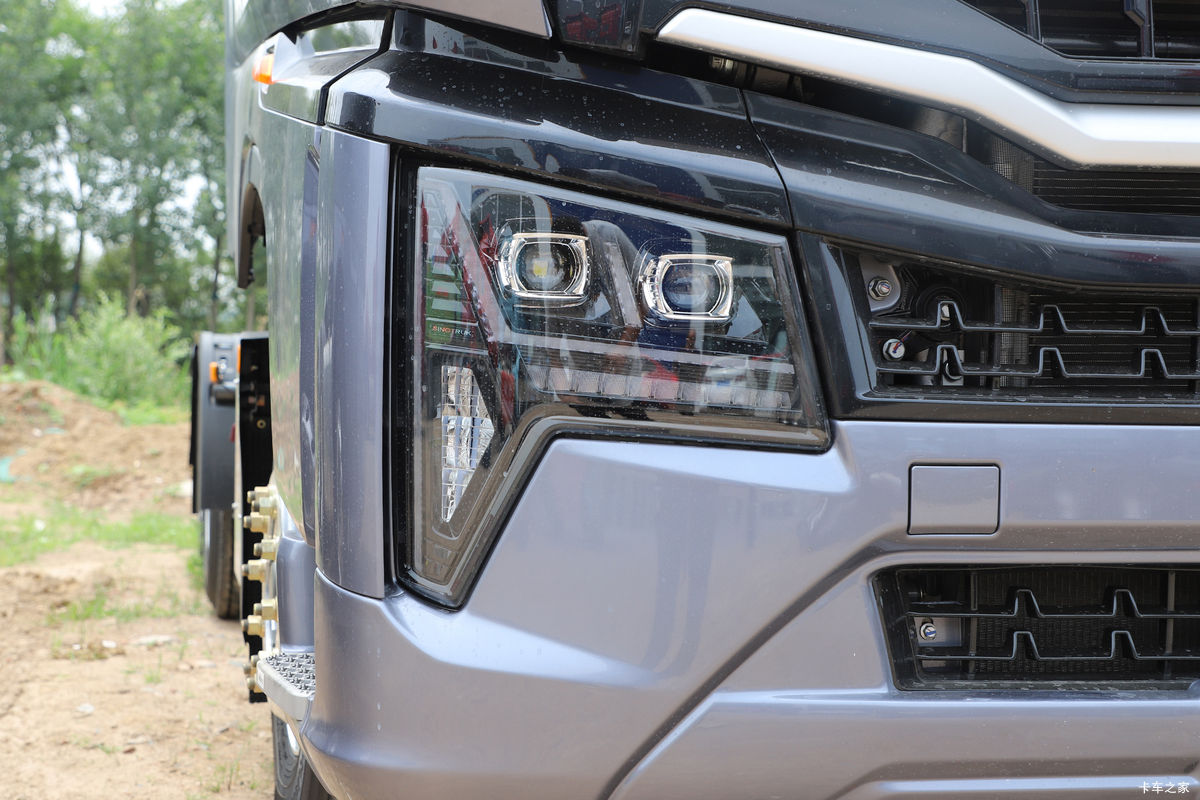 �й����� HOWO Max�ؿ� 460���� 6X4 LNGǣ����(����)���                                                