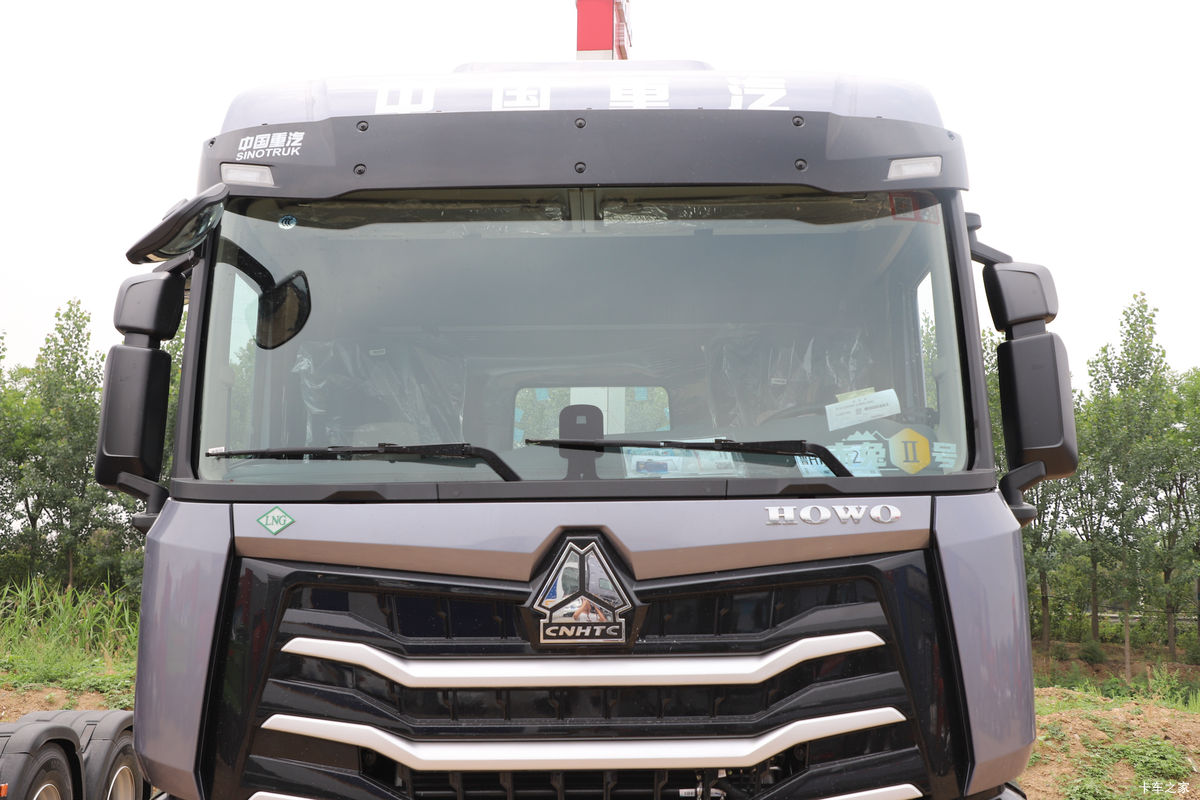 �й����� HOWO Max�ؿ� 460���� 6X4 LNGǣ����(����)���                                                