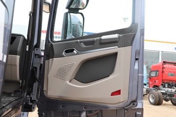 �й����� HOWO Max�ؿ� 460���� 6X4 LNGǣ����(����)(ZZ4257V424KF1L)ͼƬ