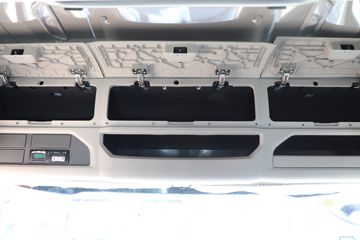 �й����� HOWO Max�ؿ� 460���� 6X4 LNGǣ����(����)(ZZ4257V424KF1L)ͼƬ