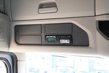 �й����� HOWO Max�ؿ� 460���� 6X4 LNGǣ����(����)(ZZ4257V424KF1L)ͼƬ