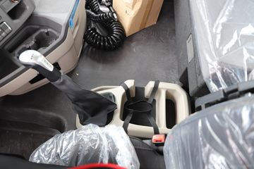 �й����� HOWO Max�ؿ� 460���� 6X4 LNGǣ����(����)(ZZ4257V424KF1L)ͼƬ