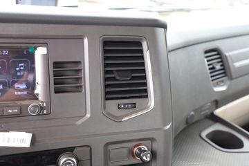 �й����� HOWO Max�ؿ� 460���� 6X4 LNGǣ����(����)(ZZ4257V424KF1L)ͼƬ