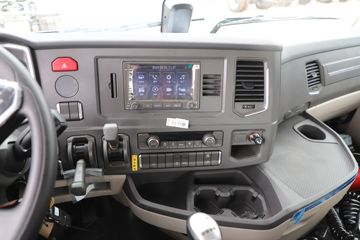 �й����� HOWO Max�ؿ� 460���� 6X4 LNGǣ����(����)(ZZ4257V424KF1L)ͼƬ