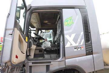 �й����� HOWO Max�ؿ� 460���� 6X4 LNGǣ����(����)(ZZ4257V424KF1L)ͼƬ