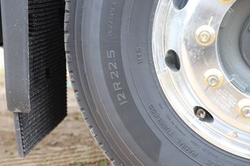 �й����� HOWO Max�ؿ� 460���� 6X4 LNGǣ����(����)(ZZ4257V424KF1L)ͼƬ