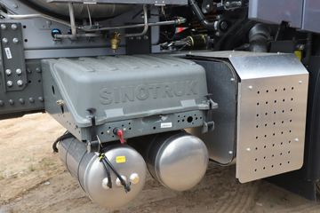 �й����� HOWO Max�ؿ� 460���� 6X4 LNGǣ����(����)(ZZ4257V424KF1L)ͼƬ