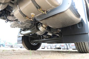 �й����� HOWO Max�ؿ� 460���� 6X4 LNGǣ����(����)(ZZ4257V424KF1L)ͼƬ