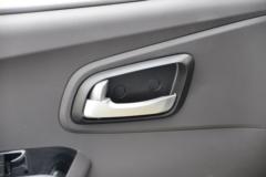 福田 祥菱M1 舒适型 1.6L 122马力 汽油 2.55米双排厢式微卡(BJ5031XXY4AV4-51)
