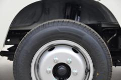 福田 祥菱M1 舒适型 1.6L 122马力 汽油 2.55米双排厢式微卡(BJ5031XXY4AV4-51)
