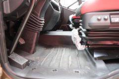 一汽解放 J6G 领航版 280马力 4X2 6.2米栏板载货车(国六)(CA1180P62K1L4E6) 一汽解放 J6G 领航版 280马力 4X2 6.2米栏板载货车(国六)(CA1180P62K1L4E6)