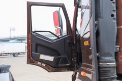 一汽解放 J6G 领航版 280马力 4X2 6.2米栏板载货车(国六)(CA1180P62K1L4E6) 一汽解放 J6G 领航版 280马力 4X2 6.2米栏板载货车(国六)(CA1180P62K1L4E6)