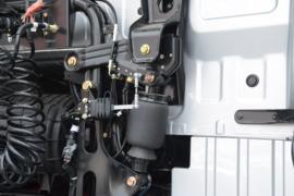 追梦&nbsp;牵引车底盘                                                图片