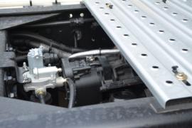 追梦&nbsp;牵引车底盘                                                图片