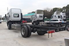福田 欧航R系 240马力 4X2 6.8米栏板载货车(国六)(BJ1186VKPFK-1M)