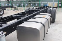 福田 欧航R系 240马力 4X2 6.8米栏板载货车(国六)(BJ1186VKPFK-1M)