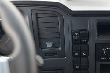 �й�����HOWO ����H 140���� 4.15�׵��Ų�դʽ�Ῠ(����)(ZZ5047CCYF3114F145)ͼƬ