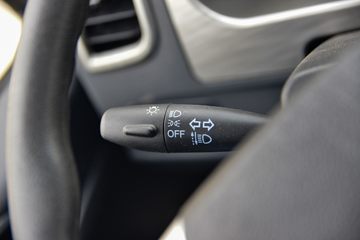 �й�����HOWO ����M 140���� 3.85���Ű������Ῠ(ZZ1047C3215F145)ͼƬ