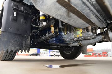 �й�����HOWO ����M 140���� 3.85���Ű������Ῠ(ZZ1047C3215F145)ͼƬ