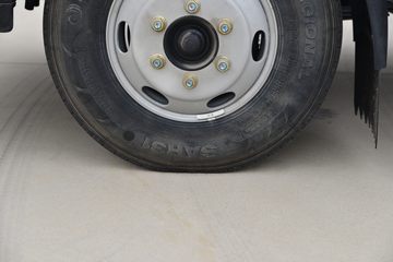 �й�����HOWO ����M 140���� 3.85���Ű������Ῠ(ZZ1047C3215F145)ͼƬ