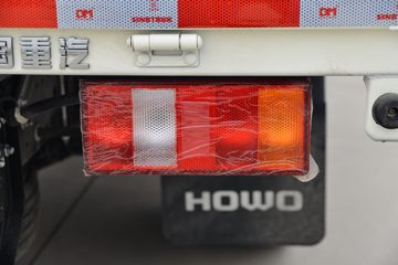 йHOWO M 140 3.85ŰῨ(ZZ1047C3215F145)ͼƬ
