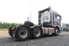 青岛解放 JH6重卡 领航版2.0 550马力 6X4 AMT自动档牵引车(国六)(CA4259P25K15T1E6A80)