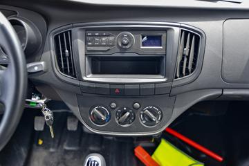 ŷ������ ����F3 1.6L 122���� ���� 3.3�׵��Ų�դʽ΢��ͼƬ