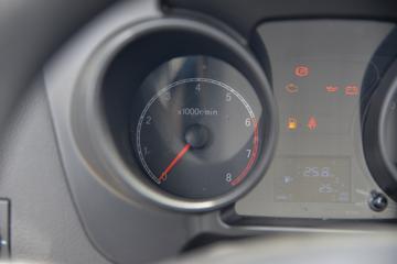 ŷ������ ����F3 1.6L 122���� ���� 3.3�׵��Ų�դʽ΢��ͼƬ