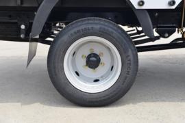 锋锐F3&nbsp;载货车底盘                                                图片