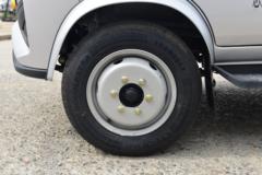 欧铃汽车 锋锐F3 1.6L 122马力 汽油 3.05米双排仓栅式微卡(ZB5031CCYDSD7LA)