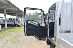 欧铃汽车 金利卡II 豪华版 2.0L 150马力 汽油 4.13米单排栏板轻卡(国六)(ZB1032KDD2L)