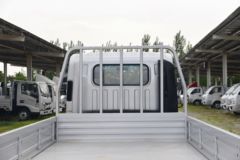 欧铃汽车 金利卡II 豪华版 2.0L 150马力 汽油 4.13米单排栏板轻卡(国六)(ZB1032KDD2L)