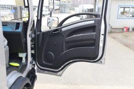 金利卡II&nbsp;载货车驾驶室                                               图片