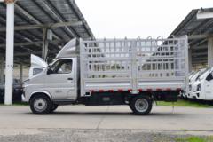 欧铃汽车 锋锐F3 1.6L CNG 105马力 3.3米单排厢式小卡(ZB5035CCYDDD3L) 欧铃汽车 锋锐F3 1.6L CNG 105马力 3.3米单排厢式小卡(ZB5035CCYDDD3L)