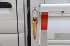 欧铃汽车 锋锐F3 1.6L CNG 105马力 2.71米双排栏板小卡(国六)(ZB1035DSD7L)