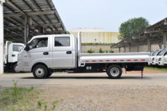 欧铃汽车 V5 1.6L CNG 105马力 3.01米双排栏板微卡(国六)(ZB1035VSD5L)