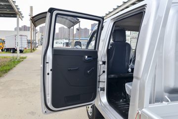 ŷ������ V5 1.6L CNG 105���� 3.01��˫������΢��(����)ͼƬ