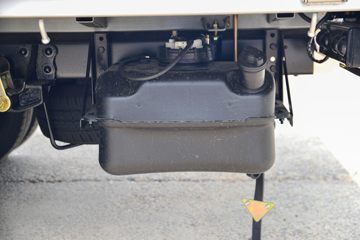 ŷ������ V5 1.6L CNG 105���� 3.01��˫������΢��(����)ͼƬ