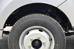 欧铃汽车 V5 1.6L CNG 105马力 3.01米双排栏板微卡(国六)(ZB1035VSD5L)