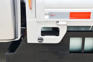 ŷ������ V5 1.6L CNG 105���� 3.01��˫������΢��(����)ͼƬ
