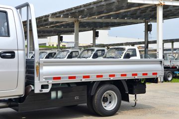 ŷ������ V5 1.6L CNG 105���� 3.01��˫������΢��(����)ͼƬ