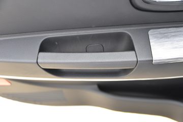 ŷ V5ϵ 1.6L 105 CNG 4.005׵ʽῨ()(ZB5035XXYVDD2L) ͼƬ