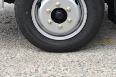 欧铃汽车 V5系列 1.6L 105马力 CNG 4.005米单排厢式轻卡(国六)(ZB5035XXYVDD2L)